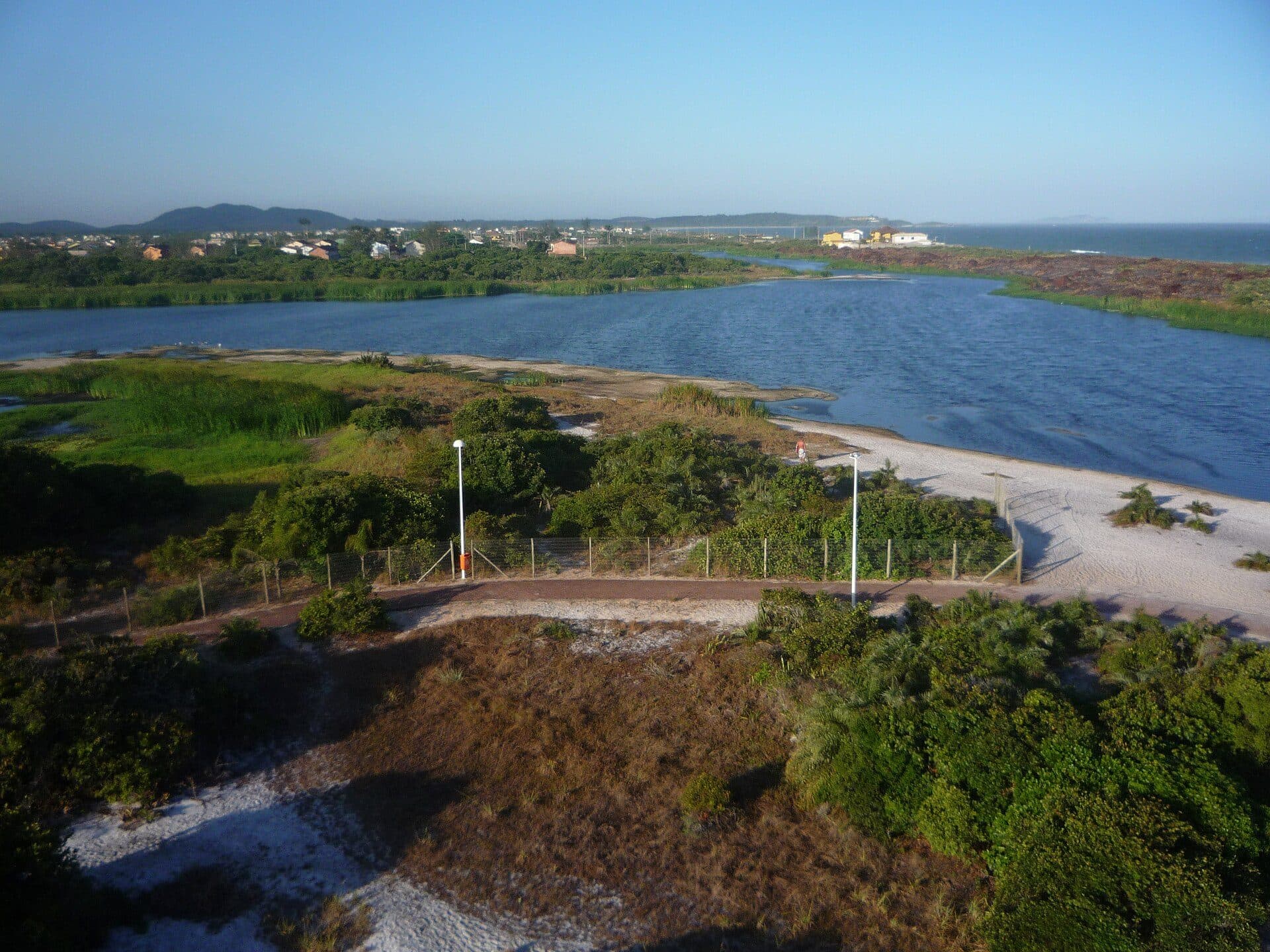 Vista da Lagoa do Iriry no município de Rio das Ostras