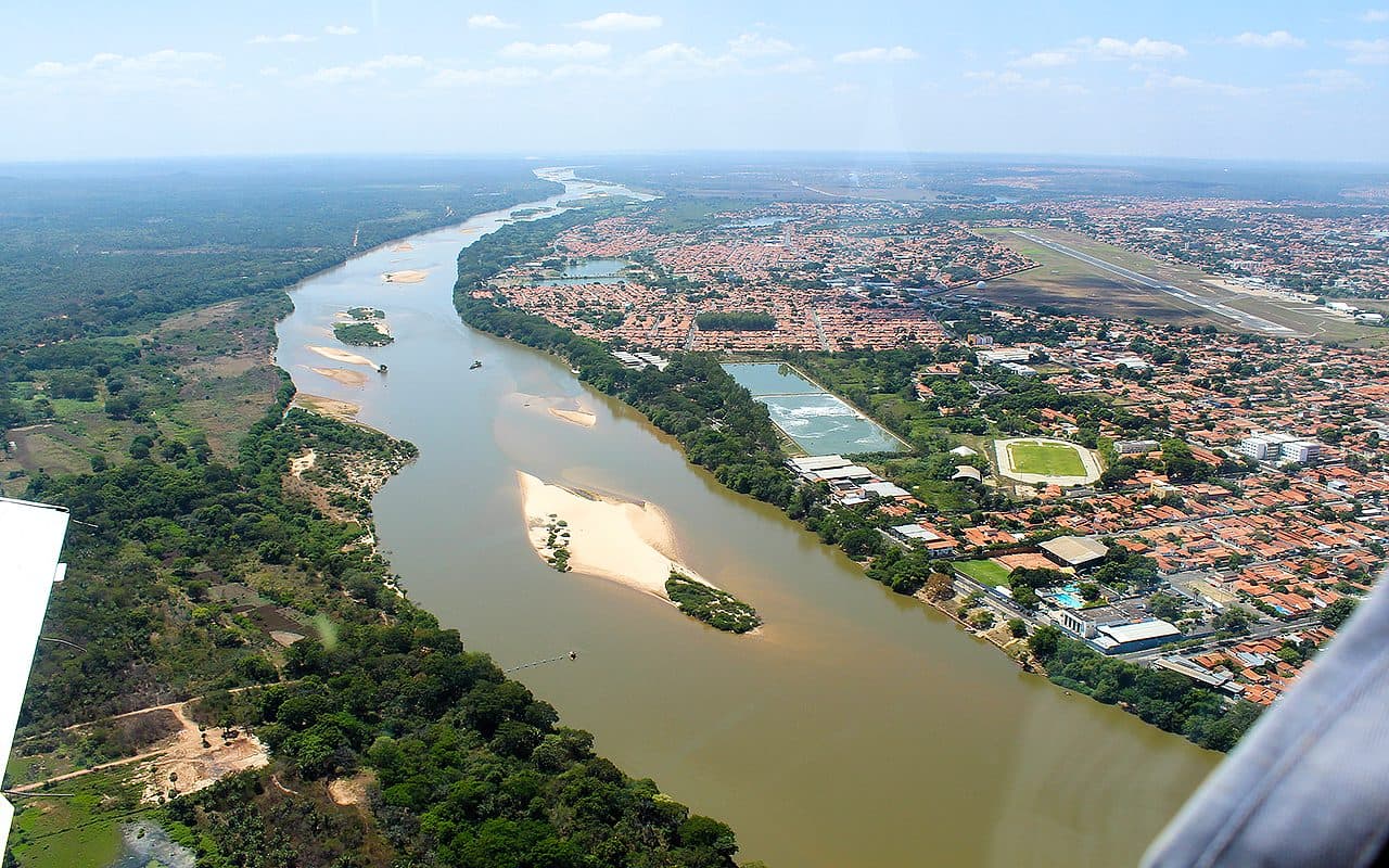 Vista do Rio Parnaíba passando pela cidade de Teresina