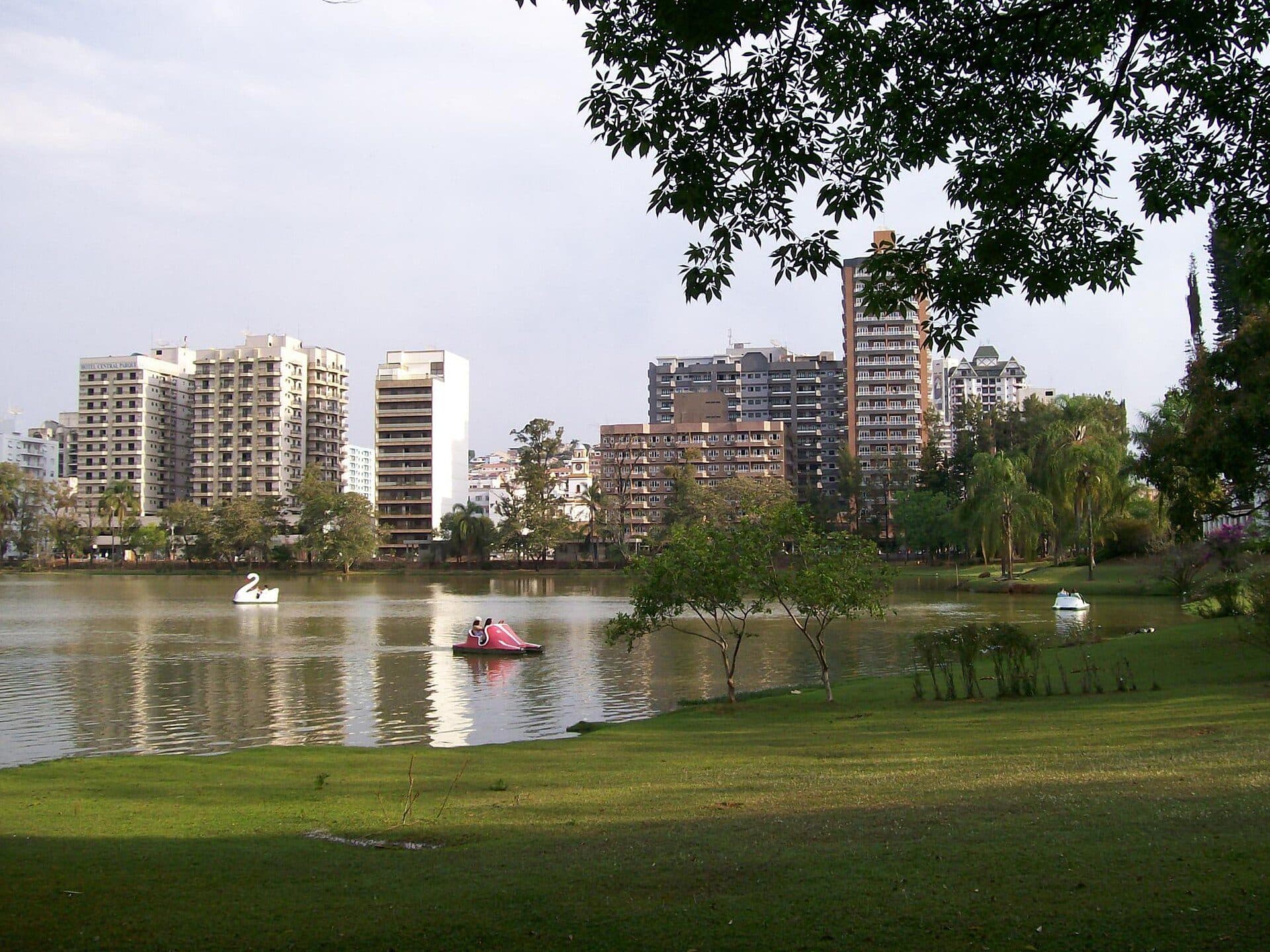 Vista do Parque das Águas em São Lourenço, Minas Gerais