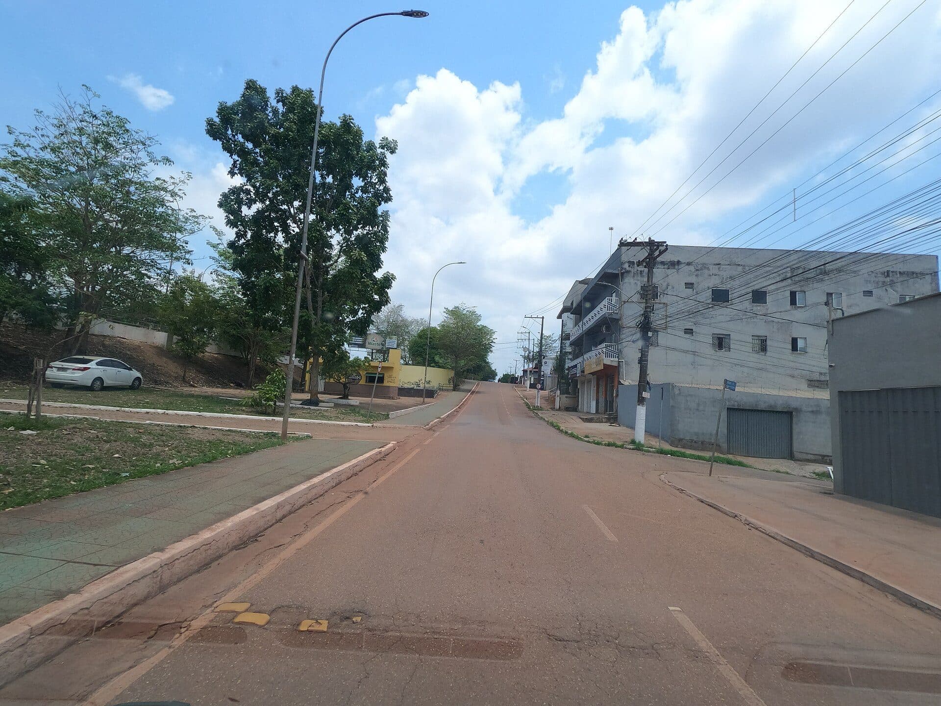 Vista de ruas na área urbana da cidade de Parauapebas