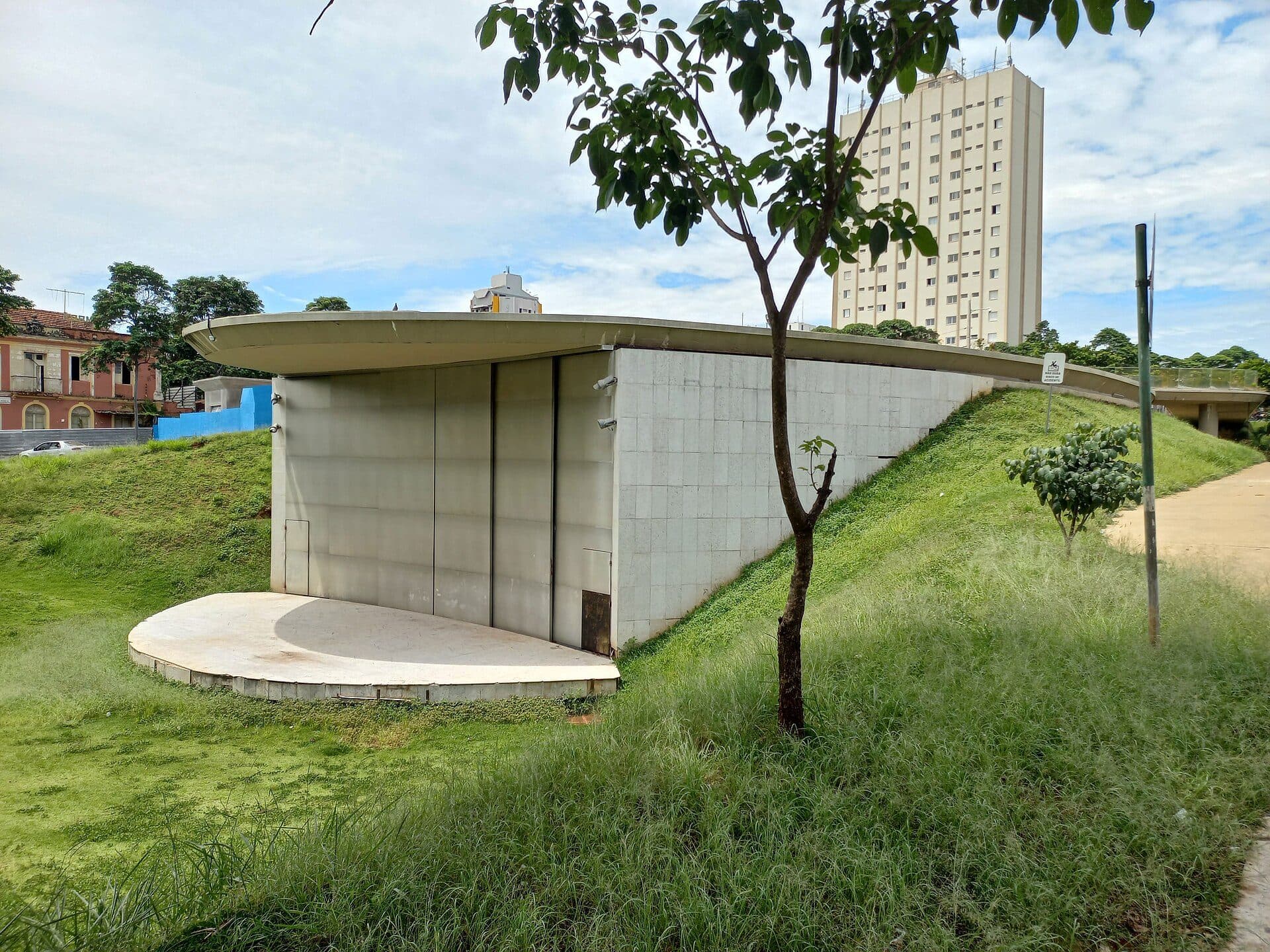 Fachada do Teatro Municipal de Araxá em Minas Gerais