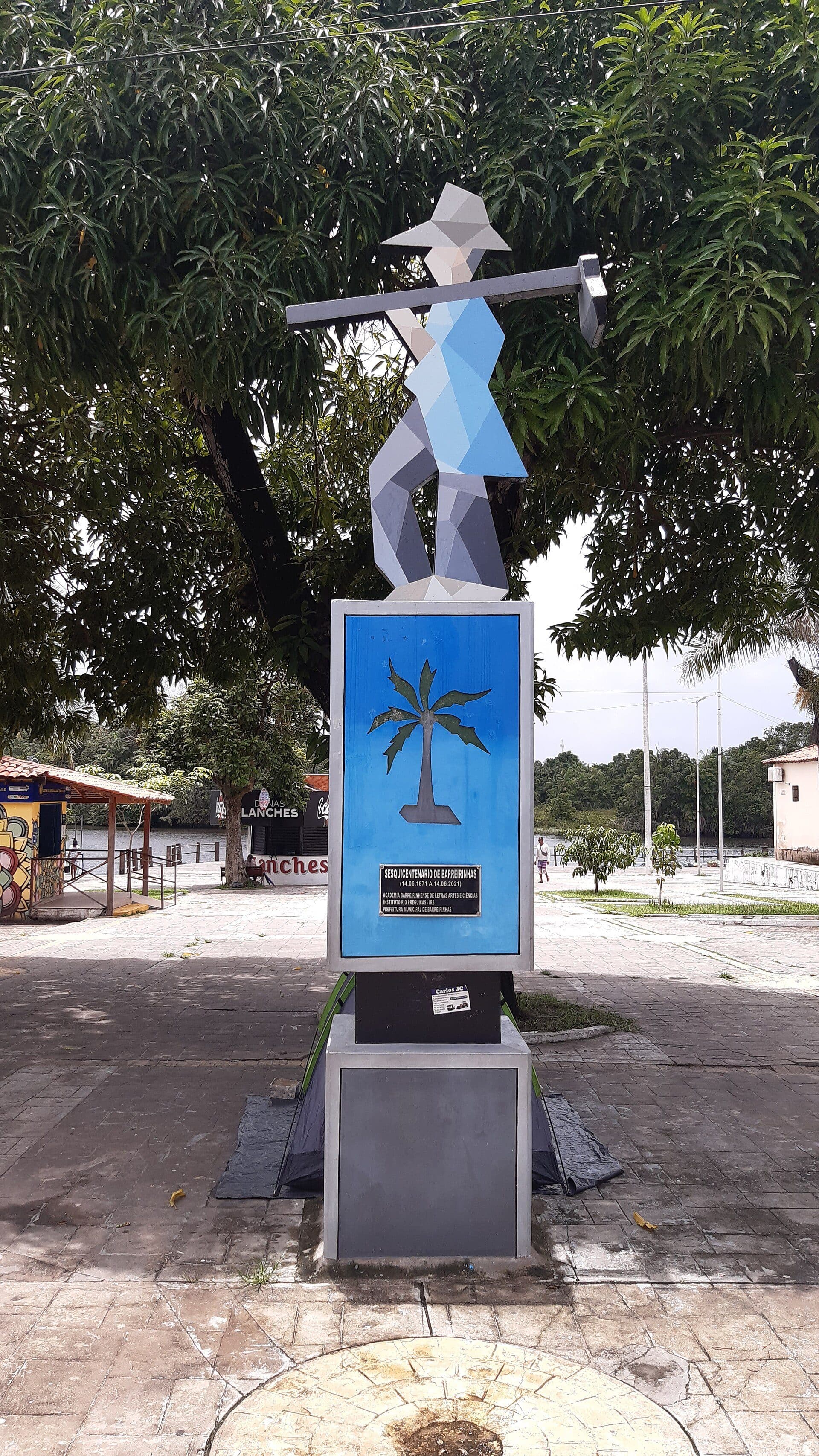 Vista da Praça do Trabalhador na cidade de Barreirinhas, Maranhão