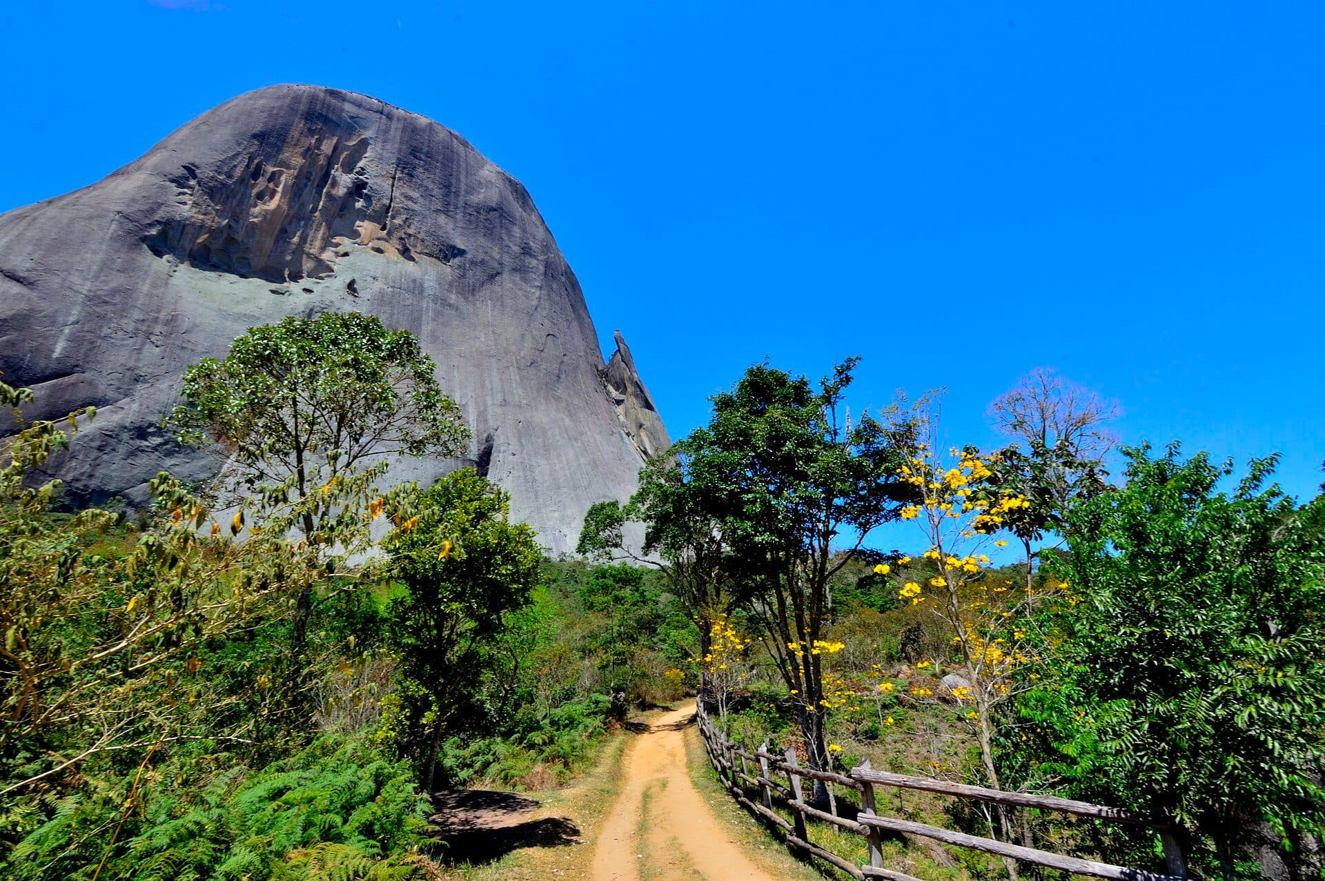 Vista do Parque Estadual da Pedra Azul em Domingos Martins