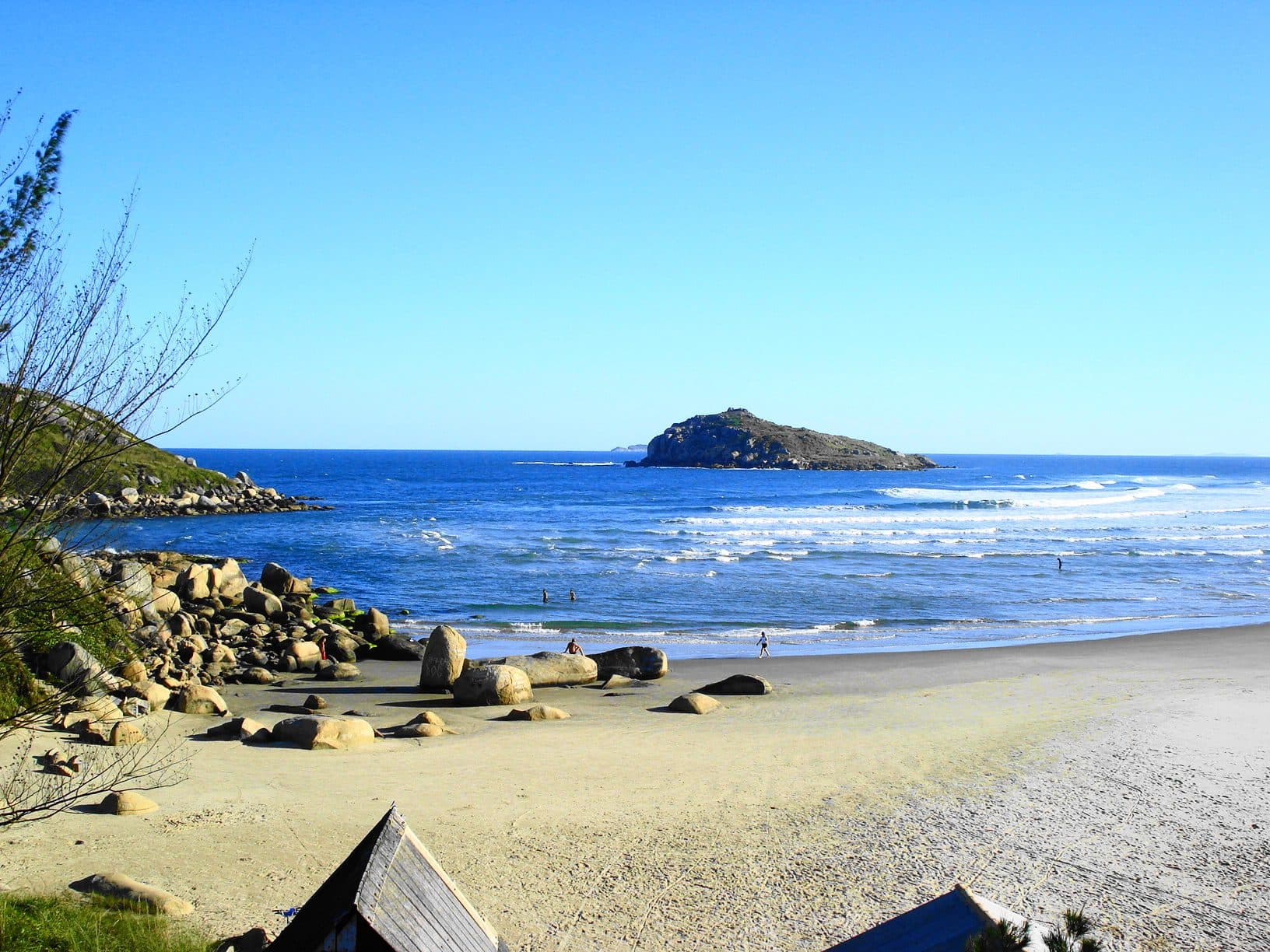 Vista da orla da Praia da Vila em Imbituba