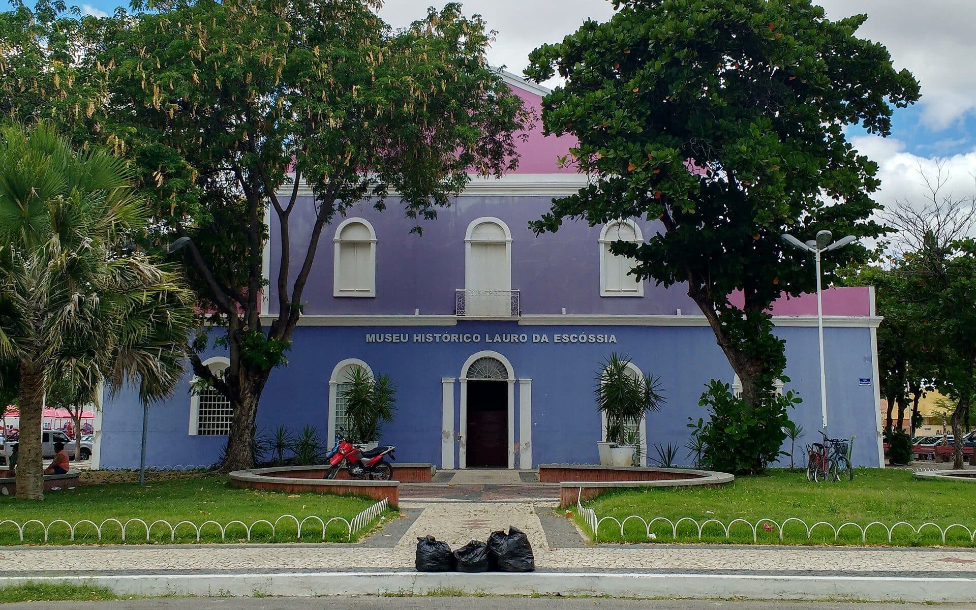 Fachada do Museu Municipal Jornalista Lauro da Escóssia em Mossoró