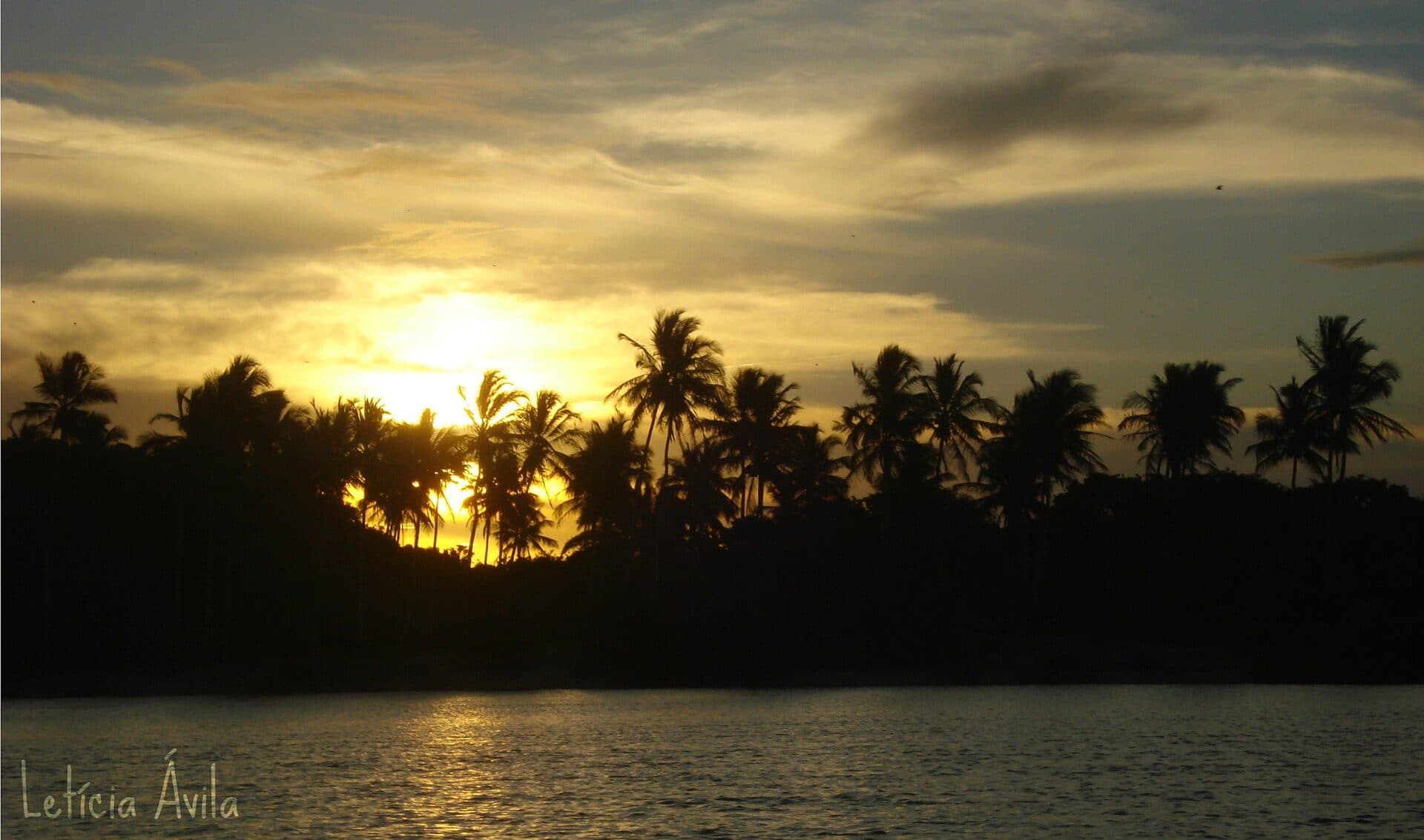 Vista panorâmica do litoral de Prado, na Bahia