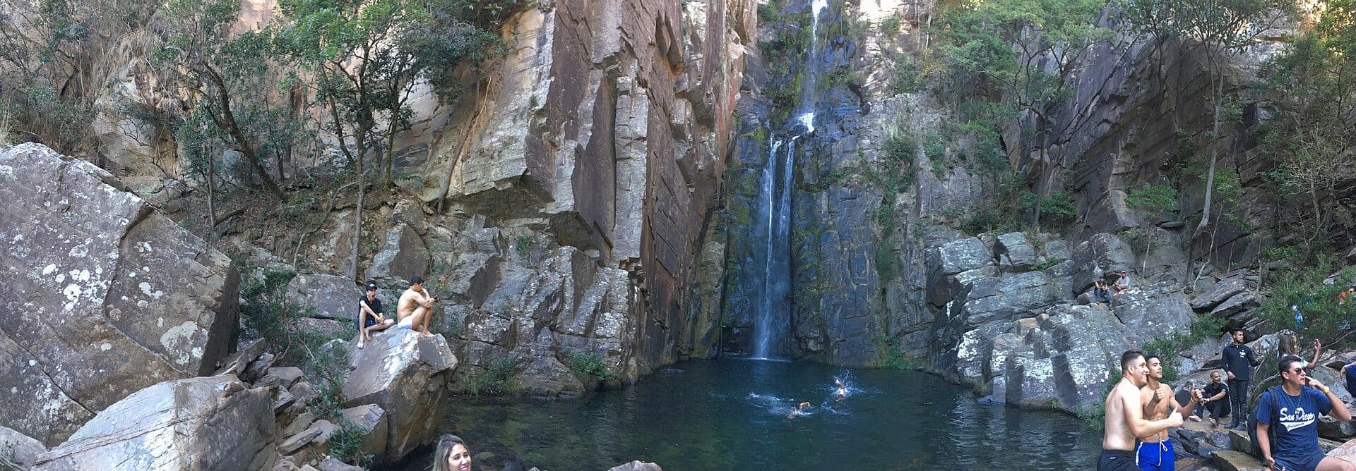 Vista da Cachoeira Véu da Noiva na Serra do Cipó em Minas Gerais