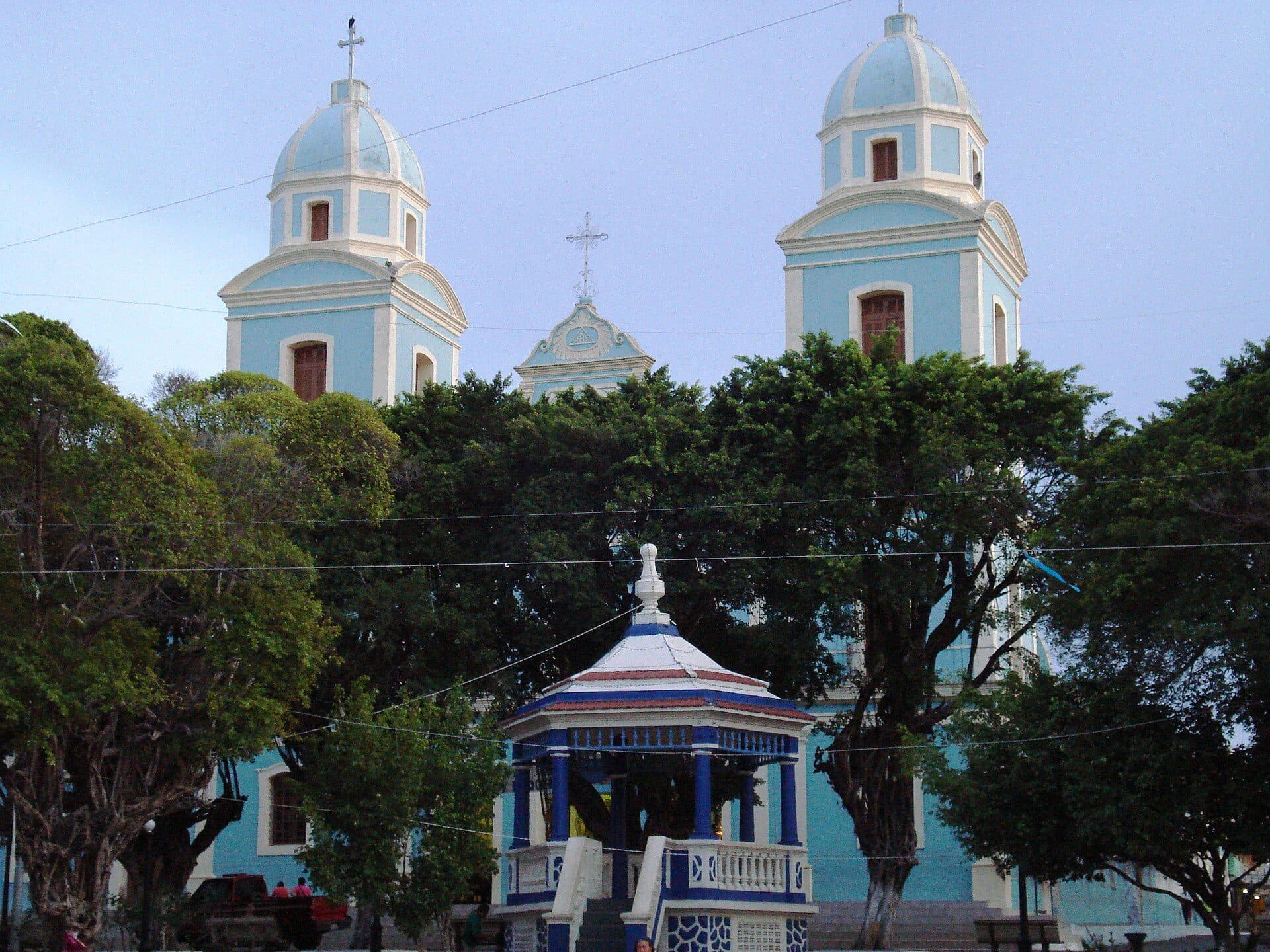 Vista da Catedral Metropolitana de Santarém, no Pará
