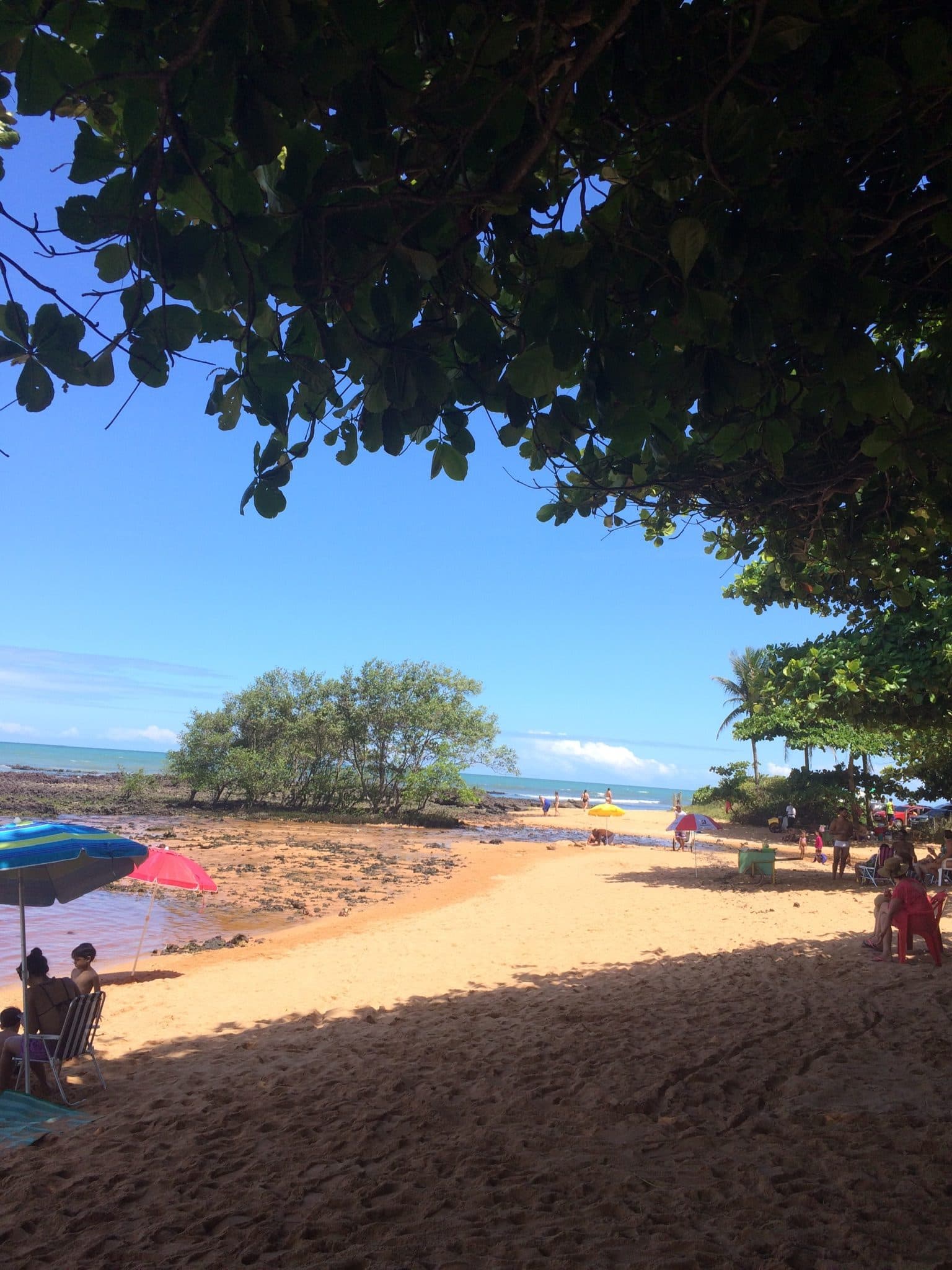Vista da Praia de Manguinhos em Serra, no Espírito Santo
